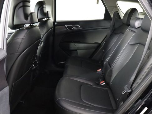 Used 2024 Kia Sportage EX FWD image 16