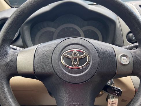 Used 2011 Toyota RAV4 4WD w/ Base L4 Extra Value Pkg image 10