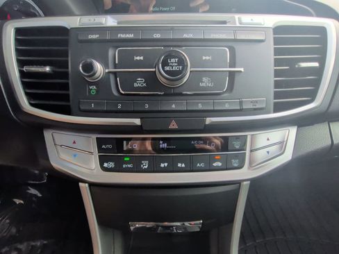 Used 2015 Honda Accord LX image 19
