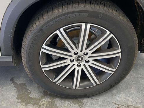 Used 2025 Mercedes-Benz GLE 350 4MATIC image 9