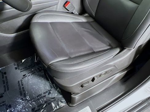 Used 2025 Chevrolet Tahoe LT image 19