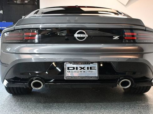 Used 2024 Nissan Z Performance w/ Floor Mat Package RWD image 14