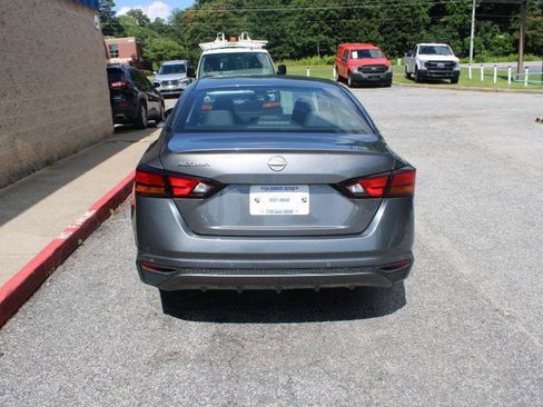 Used 2023 Nissan Altima 2.5 S FWD image 5