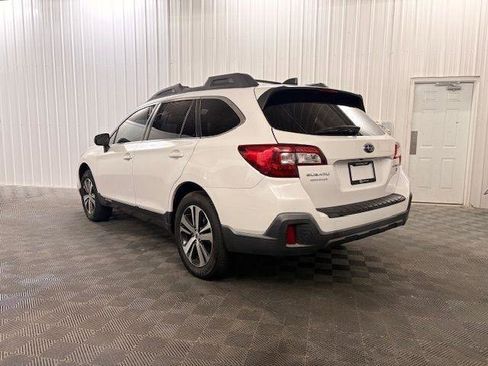 Used 2019 Subaru Outback 2.5i Limited image 3