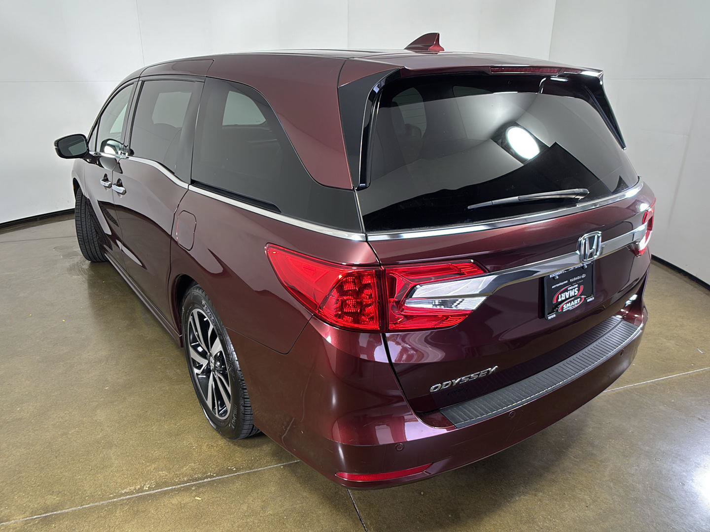 Used 2019 Honda Odyssey Elite image 12