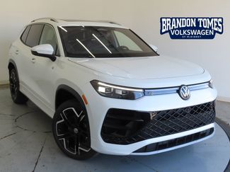 New 2026 Volkswagen Tiguan SEL R-Line video 1