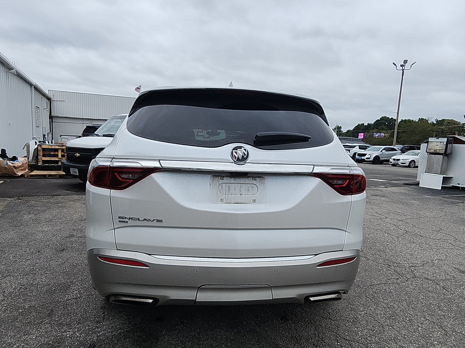 Used 2022 Buick Enclave Premium w/ Experience Buick Package AWD/4WD image 4