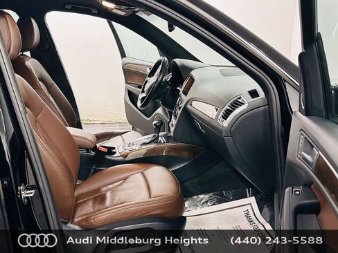 Used 2017 Audi Q5 2.0T Premium Plus w/ Technology Package image 9