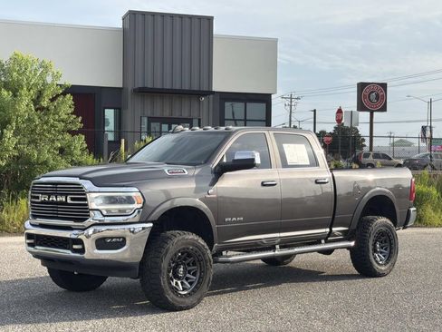 Used 2022 RAM 2500 Laramie AWD/4WD image 8