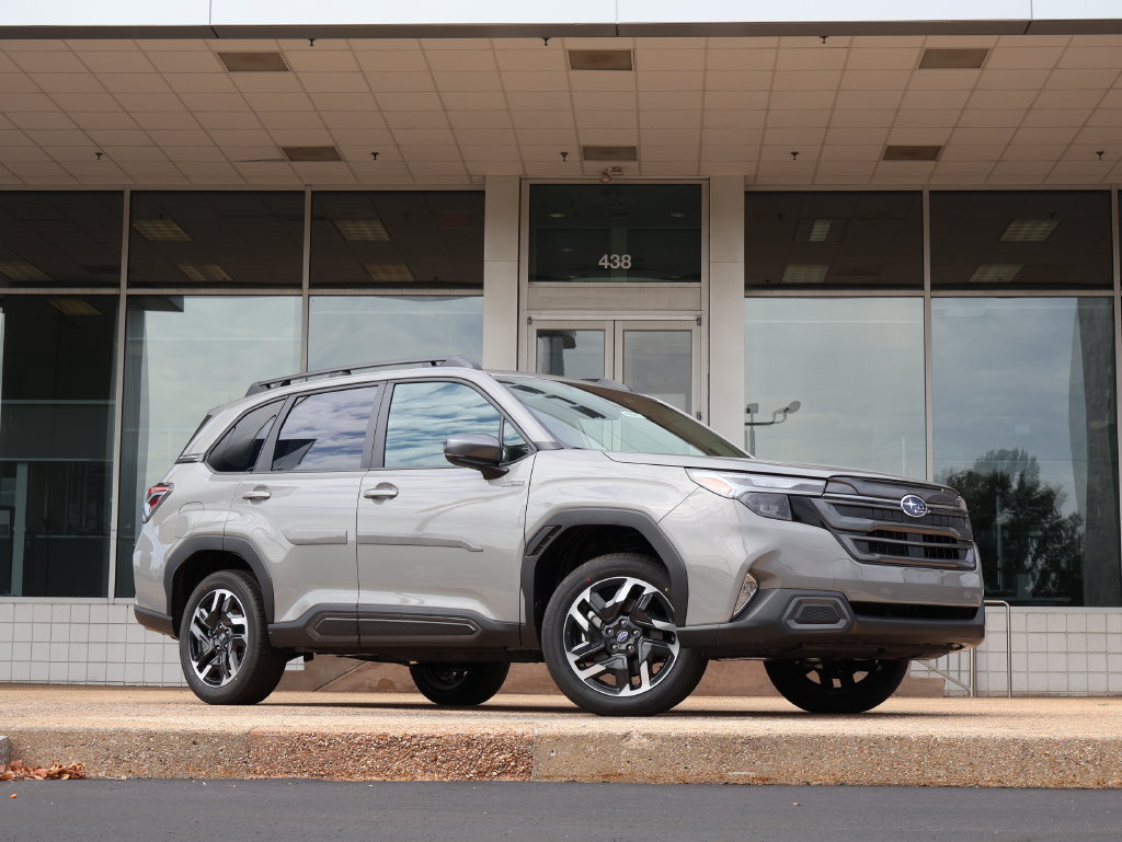 New 2026 Subaru Forester Limited AWD/4WD image 2