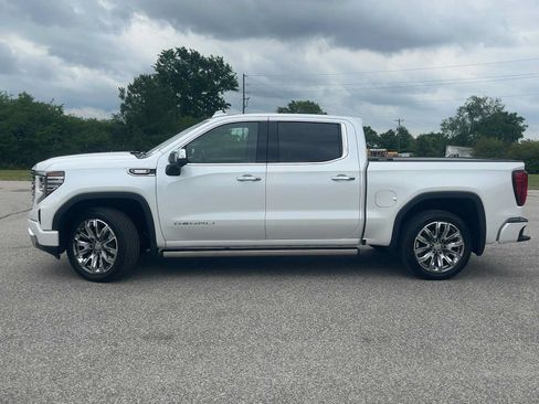 Used 2024 GMC Sierra 1500 Denali AWD/4WD image 3