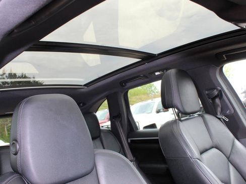 Used 2016 Porsche Cayenne Platinum Edition image 23