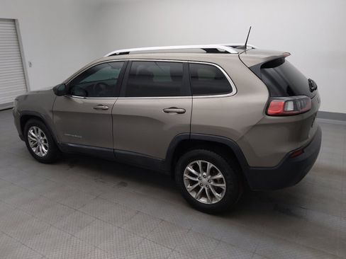 Used 2019 Jeep Cherokee Latitude w/ Popular Appearance Group FWD image 3