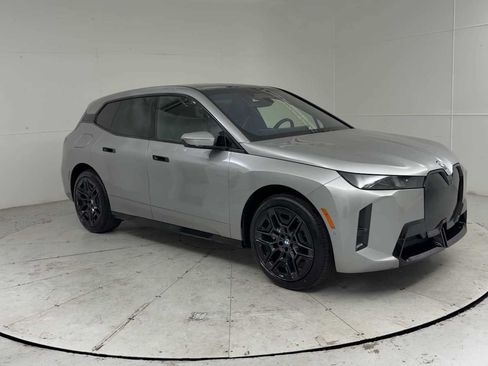 New 2026 BMW iX xDrive45 w/ M Sport Package AWD/4WD image 8