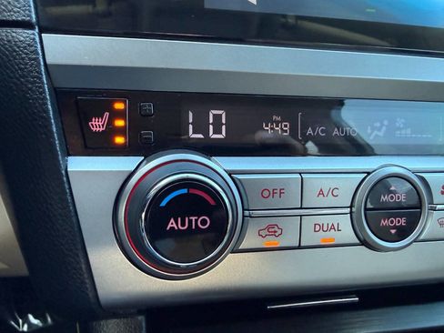 Used 2015 Subaru Outback 2.5i Limited image 41