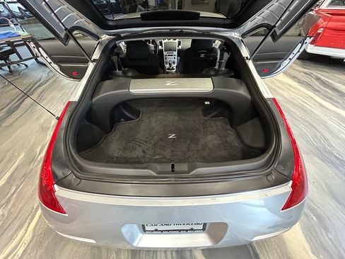 Used 2006 Nissan 350Z Coupe w/ (N93) Cargo Convenience Pkg RWD image 32