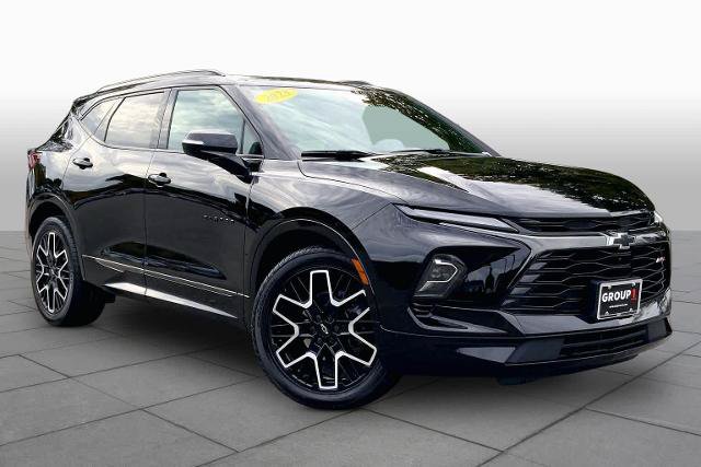 Used 2023 Chevrolet Blazer RS w/ Driver Confidence II Package AWD/4WD image 3
