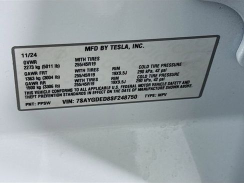 Used 2025 Tesla Model Y Long Range image 35