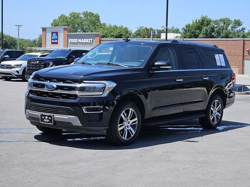 Used 2024 Ford Expedition Max Limited AWD/4WD image 2