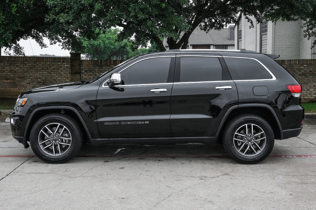 Used 2022 Jeep Grand Cherokee Limited w/ Tech Group RWD image 21