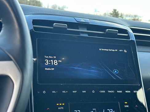 Used 2024 Hyundai Santa Cruz Limited image 19