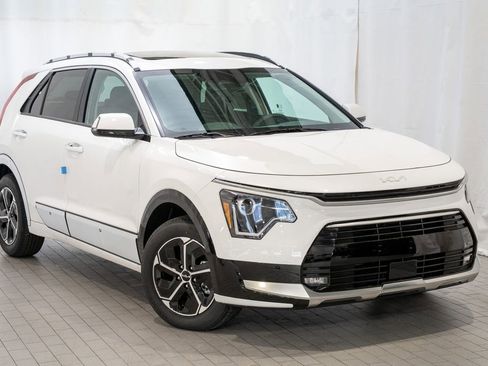 New 2026 Kia Niro SX image 1