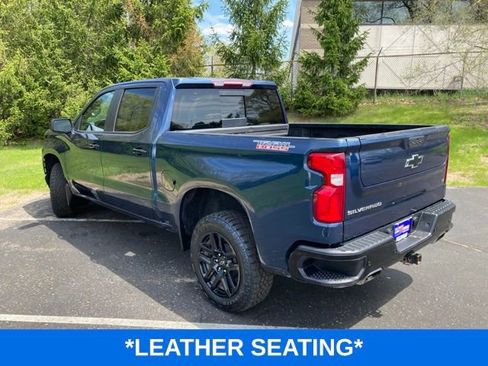 Used 2021 Chevrolet Silverado 1500 LT Trail Boss w/ Convenience Package II AWD/4WD image 4