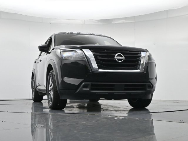 Used 2024 Nissan Pathfinder S FWD image 34