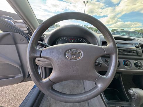 Used 2003 Toyota Camry XLE FWD image 17