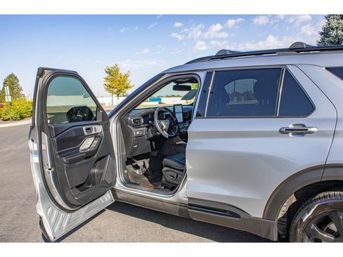 Used 2020 Ford Explorer ST w/ ST Street Pack AWD/4WD image 25