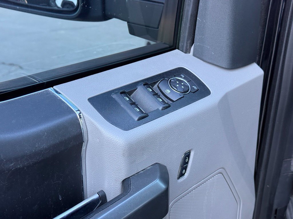 Used 2018 Ford F150 XLT AWD/4WD image 13