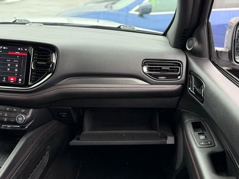 Used 2025 Dodge Durango R/T image 35