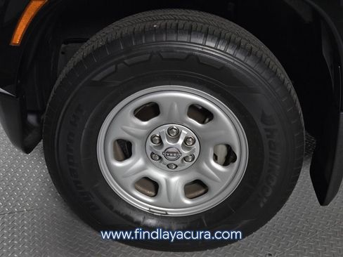 Used 2022 Nissan Frontier S w/ Technology Package image 9