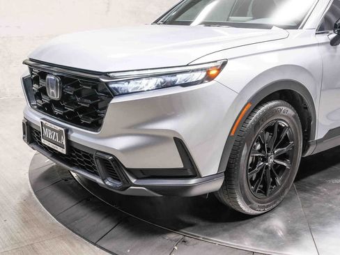 Used 2025 Honda CR-V Sport image 11