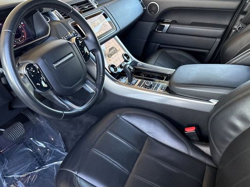 Used 2020 Land Rover Range Rover Sport HSE image 11