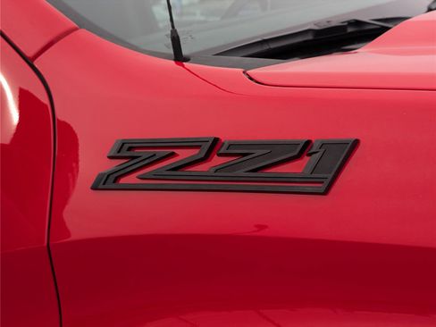 Used 2024 Chevrolet Silverado 1500 LT Trail Boss w/ Convenience Package II image 9