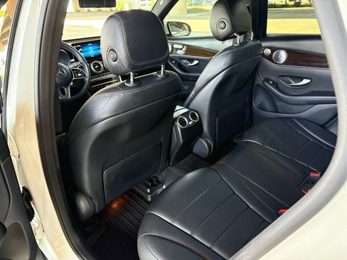 Used 2020 Mercedes-Benz GLC 300 image 22