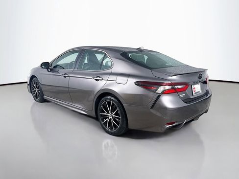 Certified 2022 Toyota Camry SE w/ Cold Weather Package image 6