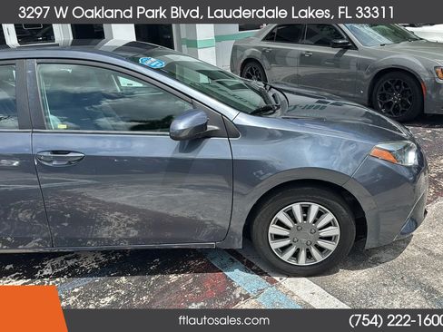 Used 2015 Toyota Corolla L FWD image 12
