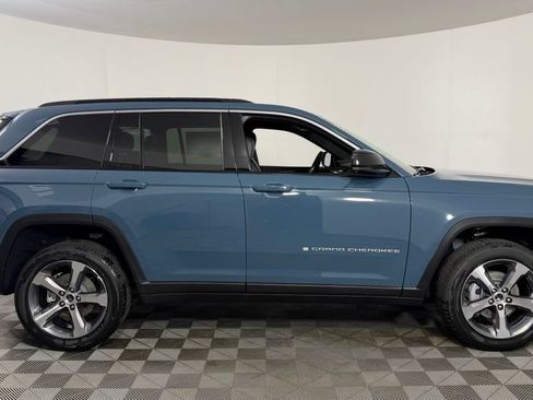 New 2026 Jeep Grand Cherokee Limited AWD/4WD image 8