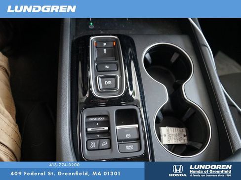 Used 2025 Honda Pilot EX-L image 26
