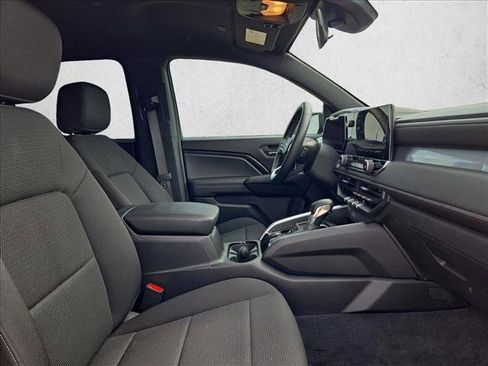 Used 2024 Chevrolet Colorado LT w/ LT Convenience Package image 18