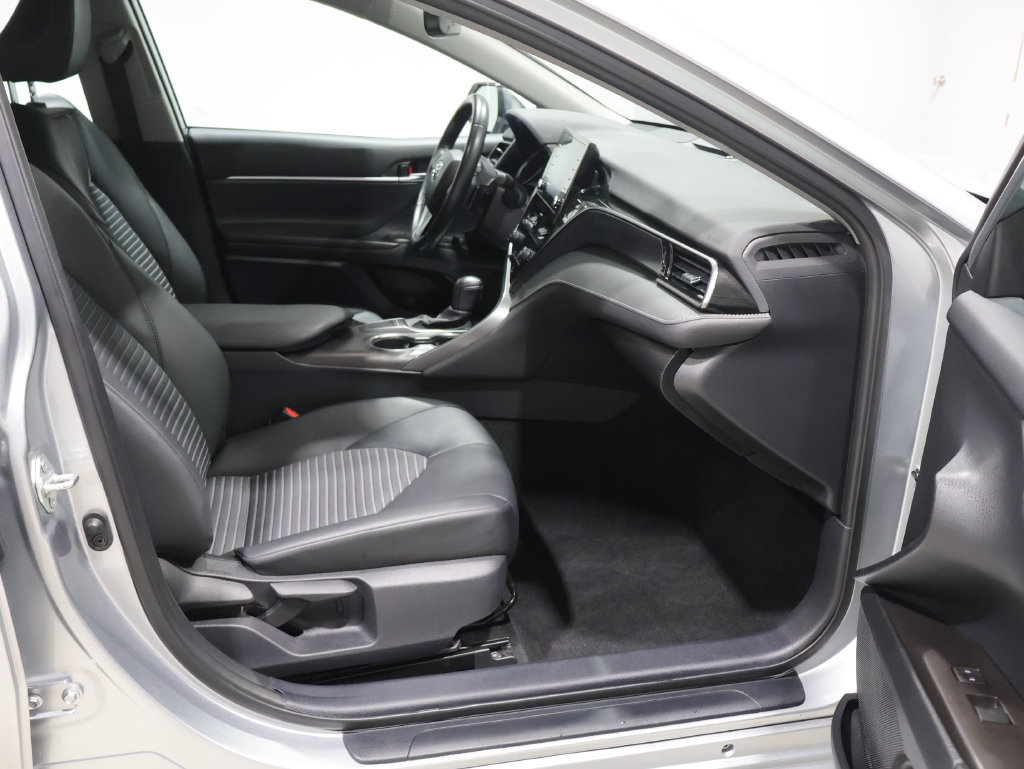 Used 2023 Toyota Camry SE w/ Convenience Package FWD image 22