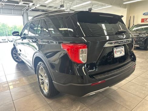 Used 2020 Ford Explorer XLT w/ Equipment Group 202A AWD/4WD image 15