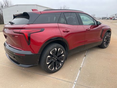 Used 2024 Chevrolet Blazer EV RS image 3