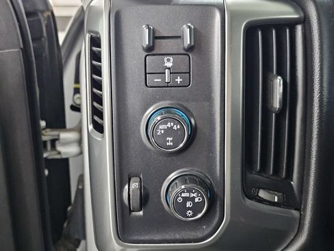 Used 2017 Chevrolet Silverado 1500 LT w/ All Star Edition AWD/4WD image 35