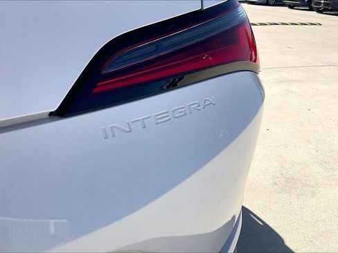Certified 2023 Acura Integra Base image 38