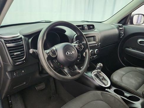 Used 2015 Kia Soul + FWD image 9