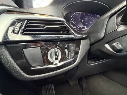 Used 2023 BMW 530e xDrive image 32