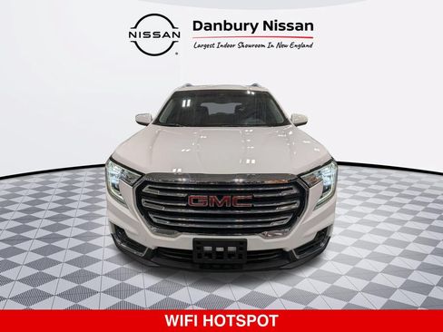 Used 2022 GMC Terrain SLT AWD/4WD image 8
